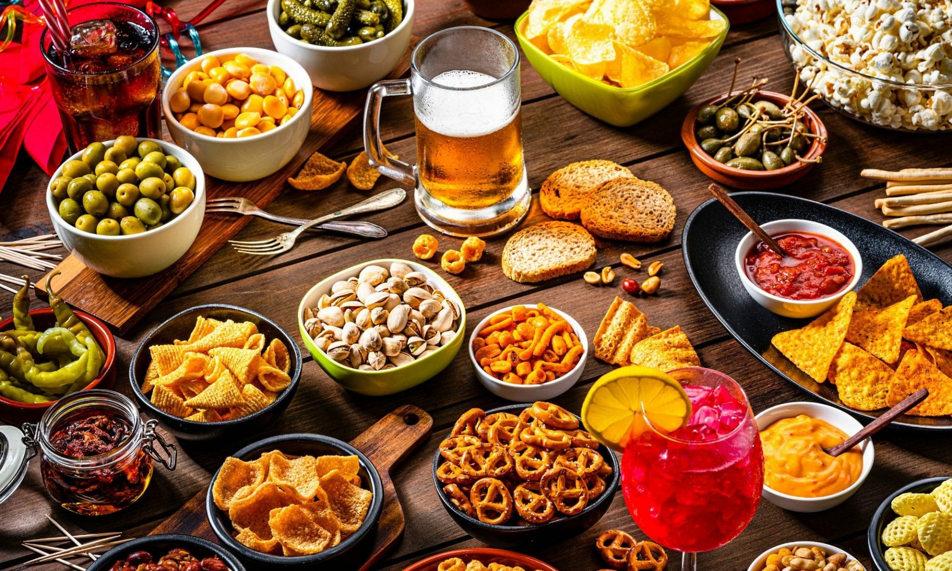 noche de juegos y comida chilena